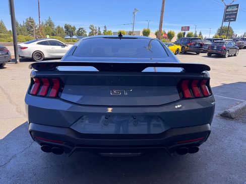 Used 2024 Ford Mustang GT RWD image 5