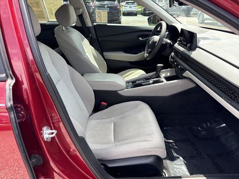 Certified 2023 Honda Accord LX image 36