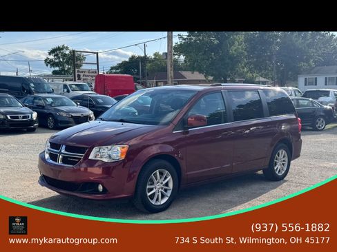 Used 2019 Dodge Grand Caravan SXT FWD image 1