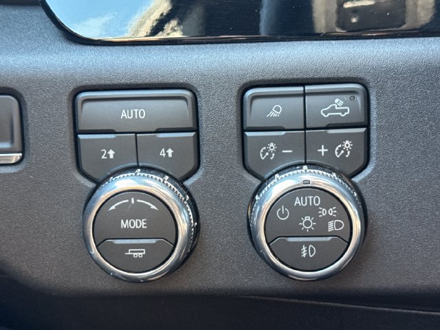 Used 2026 GMC Sierra 1500 SLT AWD/4WD image 29
