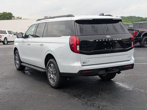 New 2026 Ford Expedition Max Active AWD/4WD image 6