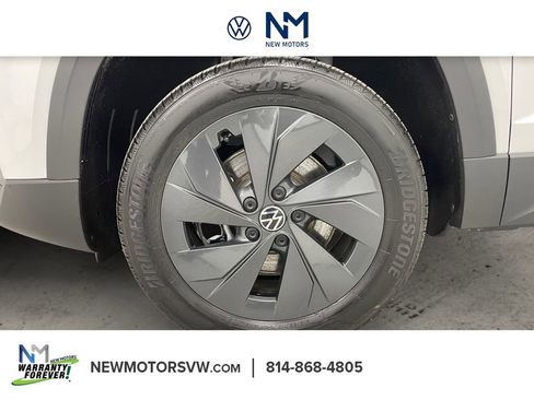 New 2026 Volkswagen Taos S image 12
