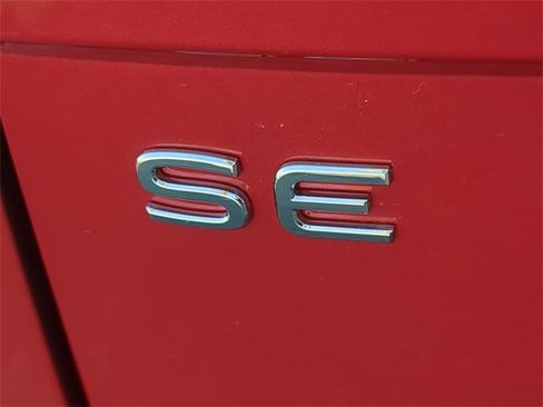 Certified 2024 Volkswagen Tiguan SE R-Line image 11