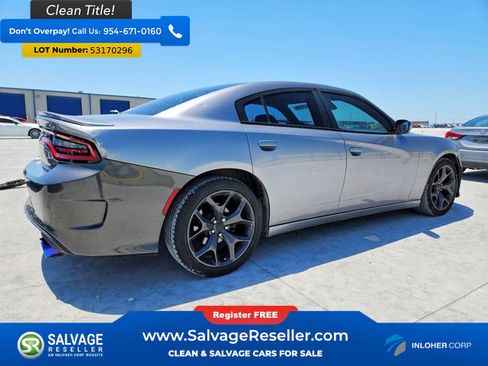 Used 2015 Dodge Charger SE w/ Sport Appearance Group RWD image 4