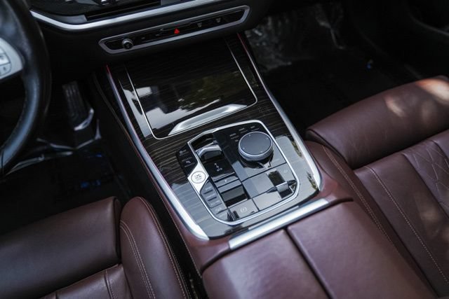 Used 2023 BMW X7 xDrive40i AWD/4WD image 39