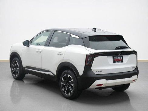 Certified 2025 Nissan Kicks SV image 5