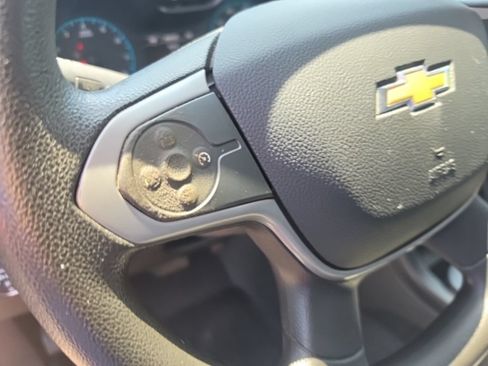 Used 2019 Chevrolet Colorado W/T w/ WT Convenience Package RWD image 18