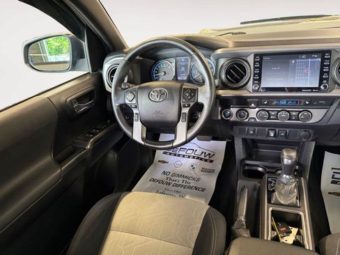 Used 2021 Toyota Tacoma TRD Pro AWD/4WD image 11