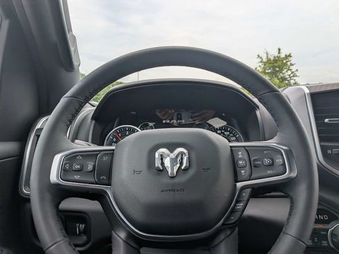Used 2025 RAM 1500 Big Horn AWD/4WD image 26