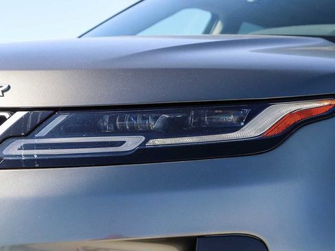 Used 2022 Land Rover Range Rover Evoque SE image 7