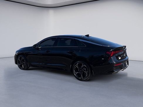 Used 2025 Kia K5 GT-Line image 3