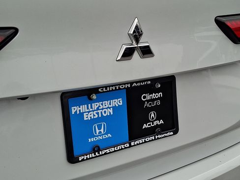 Used 2024 Mitsubishi Outlander SE Black Edition FWD image 31