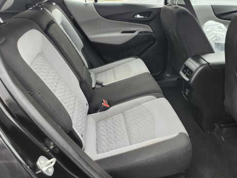 Used 2022 Chevrolet Equinox LS image 13