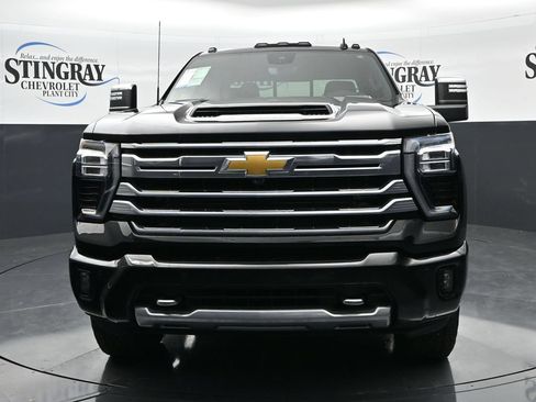 Used 2024 Chevrolet Silverado 2500 High Country w/ High Country Premium Package AWD/4WD image 8