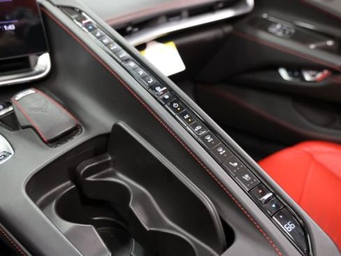 Used 2022 Chevrolet Corvette Stingray Premium Conv w/ Battery Protection Package RWD image 25