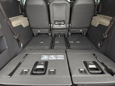 New 2026 Kia Carnival LXS image 11