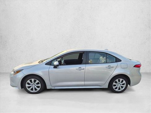 Used 2023 Toyota Corolla LE FWD image 8