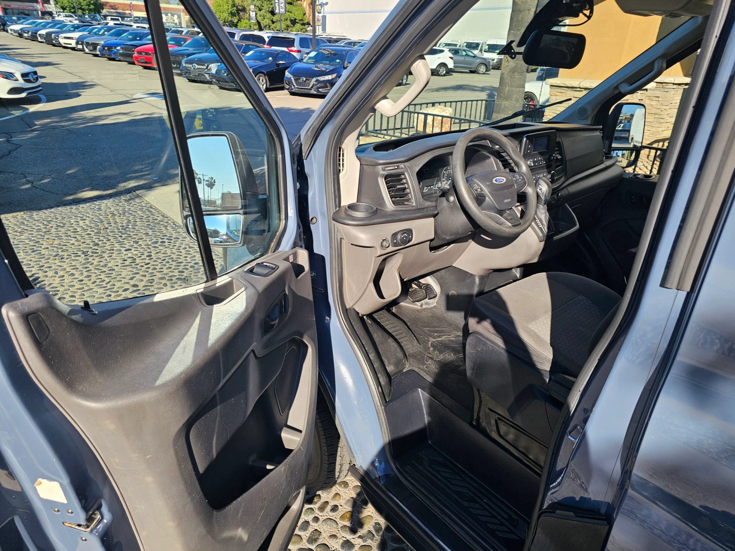 Used 2020 Ford Transit 250 148 High Roof Extended RWD image 9
