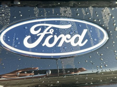 New 2027 Ford Explorer ST-Line w/ Premium Package RWD image 19