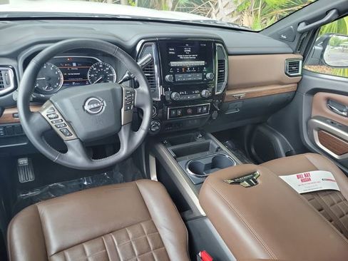 Used 2024 Nissan Titan Platinum Reserve w/ Moonroof Package AWD/4WD image 13