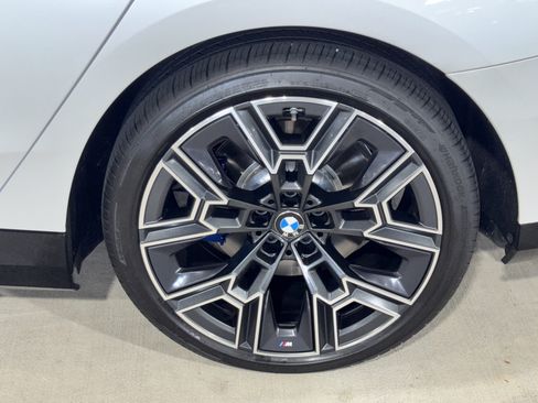 Used 2026 BMW i5 eDrive40 RWD image 35
