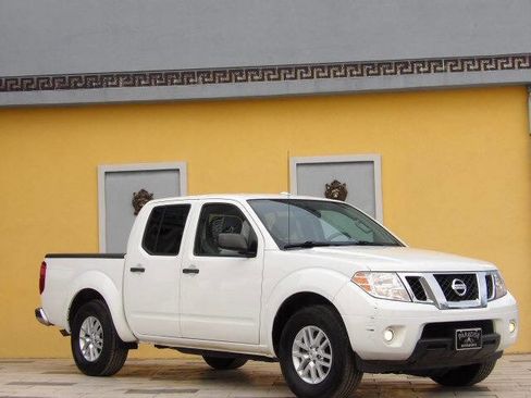 Used 2016 Nissan Frontier SV w/ SV Value Truck Package image 2