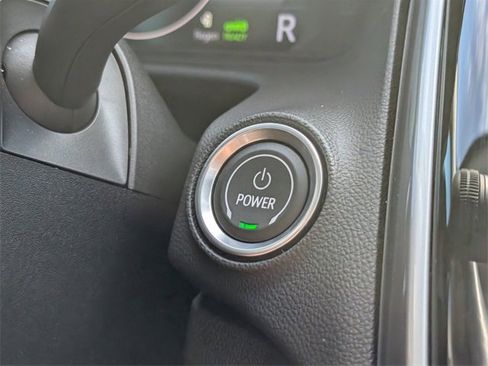 Certified 2023 Chevrolet Bolt EUV LT w/ Comfort Package image 22