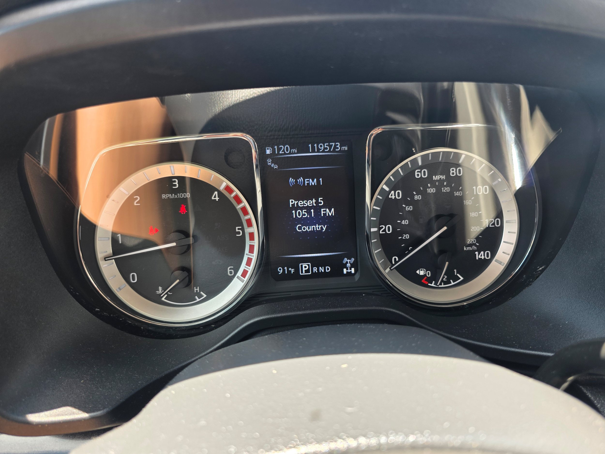 Used 2016 Nissan Titan SV AWD/4WD image 10