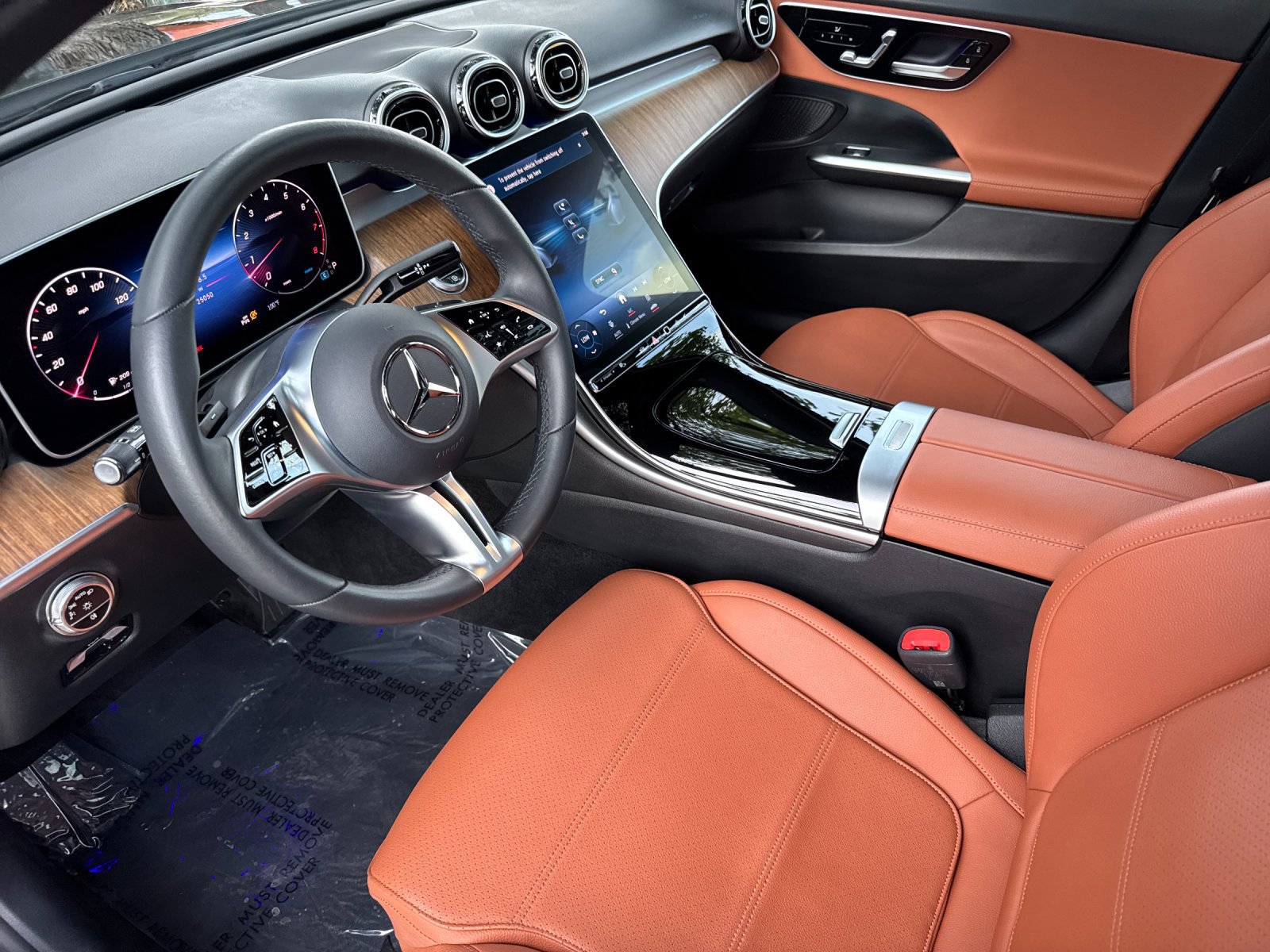 Used 2024 Mercedes-Benz C 300 4MATIC Sedan image 9