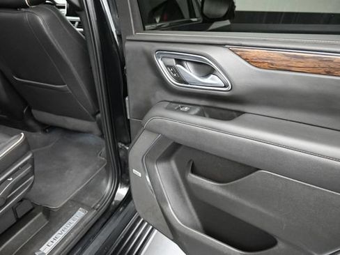 Used 2022 Chevrolet Tahoe Premier AWD/4WD image 23