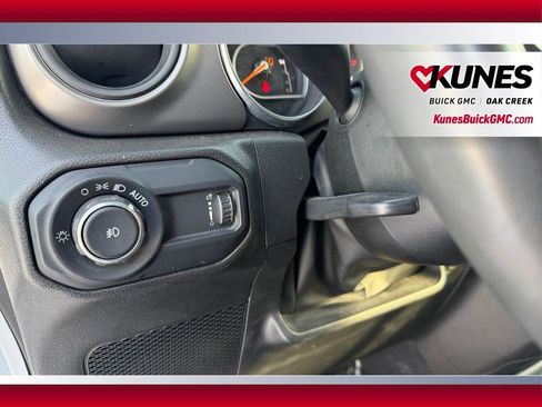 Used 2023 Jeep Wrangler Sport S image 7