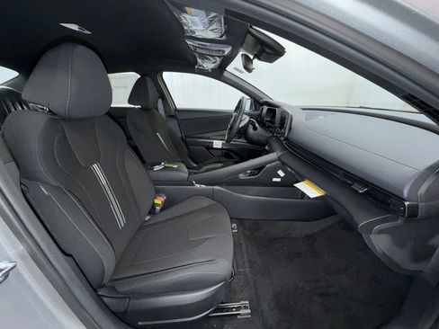 New 2026 Hyundai Elantra Sport FWD image 5