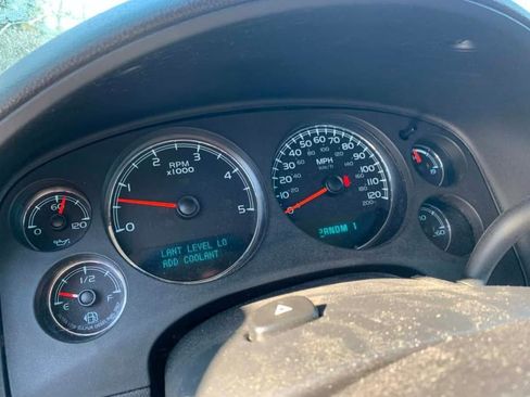 Used 2011 Chevrolet Silverado 2500 LTZ w/ LTZ Plus Package image 12