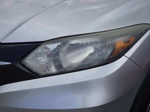 Used 2016 Honda HR-V EX-L image 10