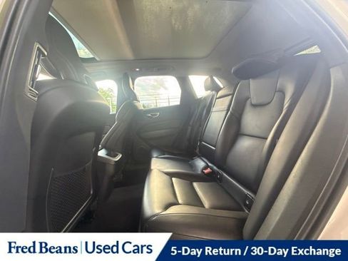 Used 2023 Volvo XC60 B5 Core AWD/4WD image 16