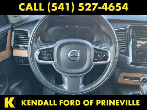 Used 2021 Volvo XC90 T6 Momentum w/ Advanced Package image 12