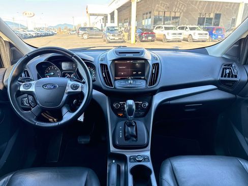 Used 2015 Ford Escape SE w/ Leather Comfort Package image 16