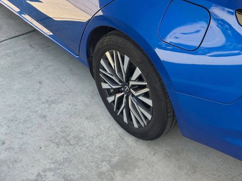 Used 2025 Nissan Altima 2.5 SV FWD image 31