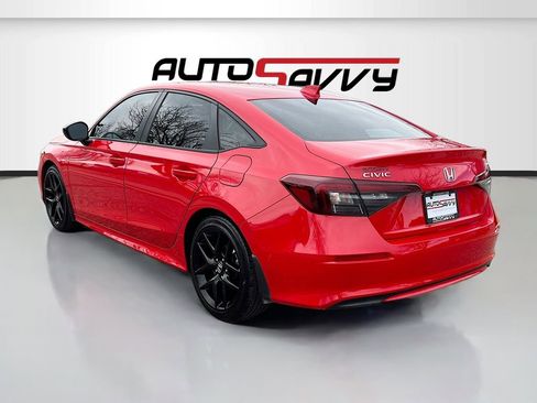 Used 2025 Honda Civic Sport image 5