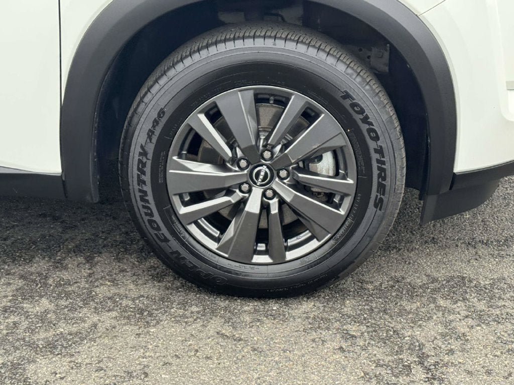 Certified 2022 Nissan Pathfinder SV AWD/4WD image 7