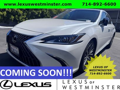 Used 2023 Lexus ES 300h w/ Premium Package