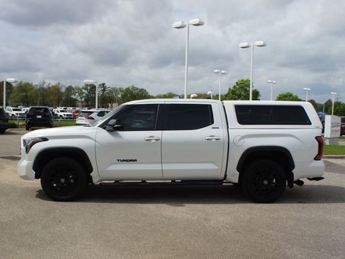 Used 2025 Toyota Tundra Limited AWD/4WD image 13