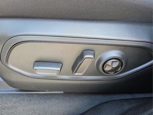 New 2025 Jeep Grand Cherokee L Laredo w/ Luxury Tech Group I image 16