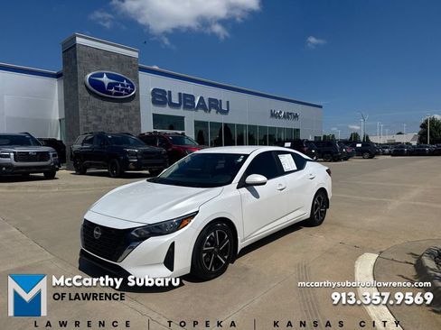 Used 2024 Nissan Sentra SV FWD image 1