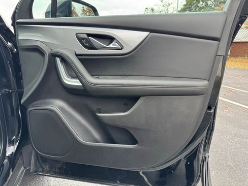 Used 2020 Chevrolet Blazer LT image 9