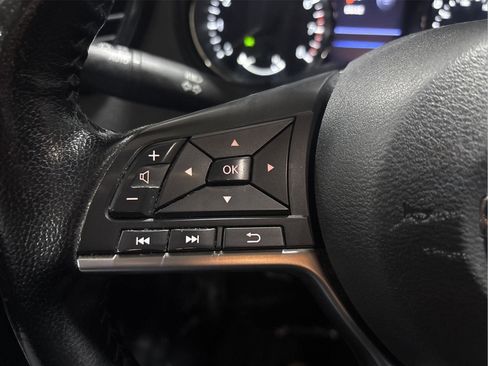 Used 2020 Nissan Rogue SV w/ Premium Package image 20