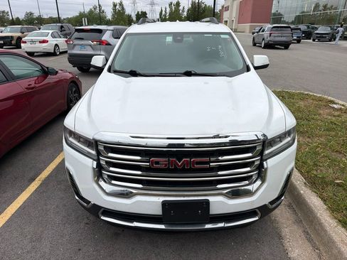 Used 2023 GMC Acadia SLT FWD image 2