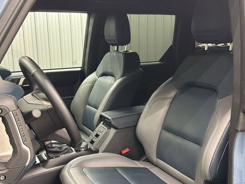 Used 2024 Ford Bronco Outer Banks image 31