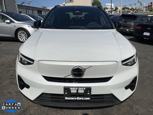 Used 2023 Volvo XC40 Recharge Plus image 92