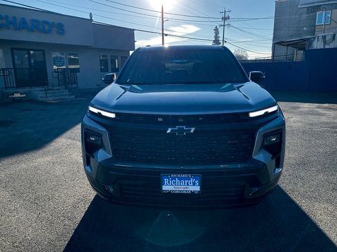 New 2026 Chevrolet Traverse RS w/ LPO, Floor Liner Package FWD image 12